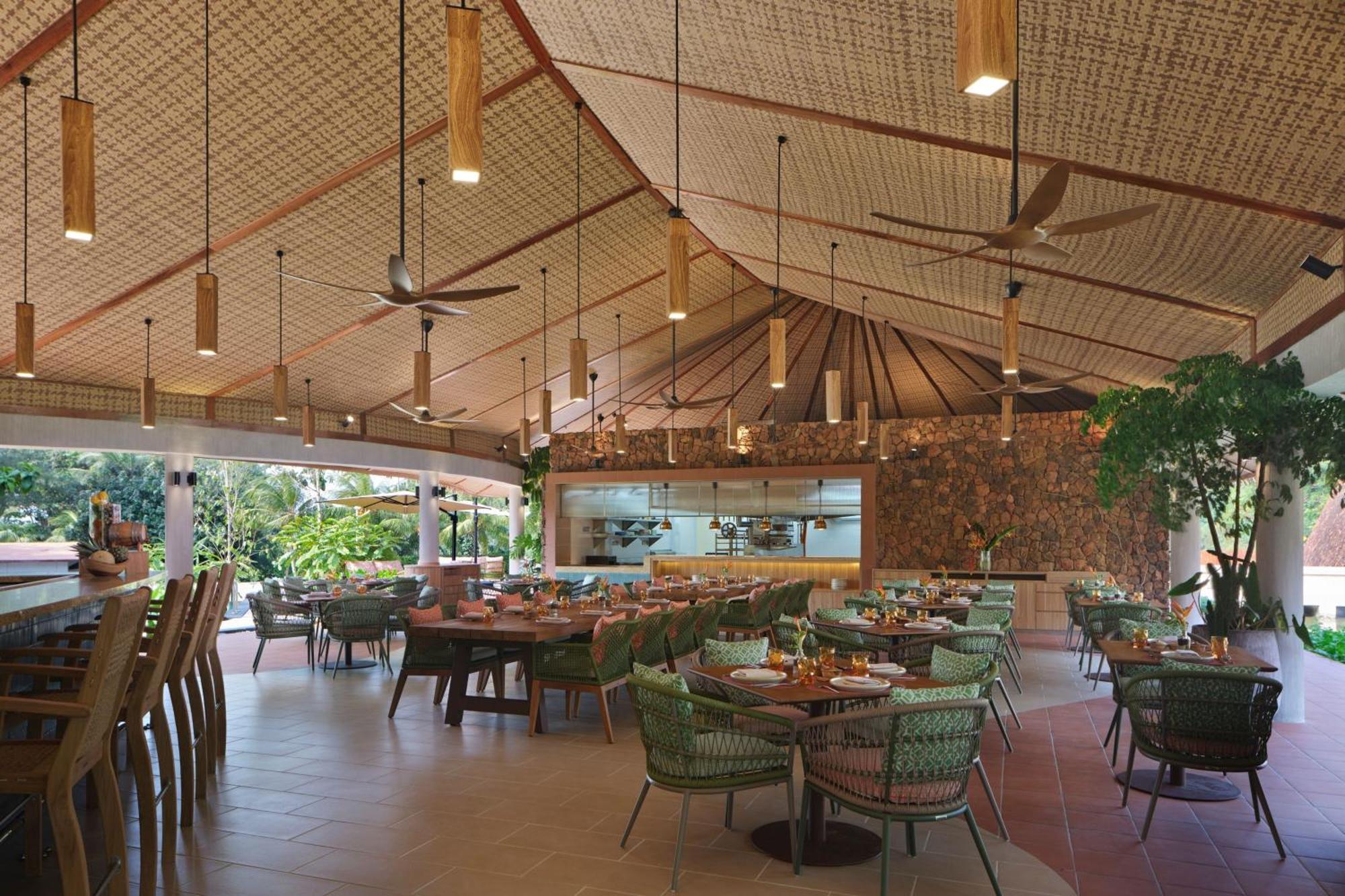 เดอะ เวสทิน เดซารู โคสต์ รีสอร์ต Hotel เดอซารู ภายนอก รูปภาพ The interior of the restaurant