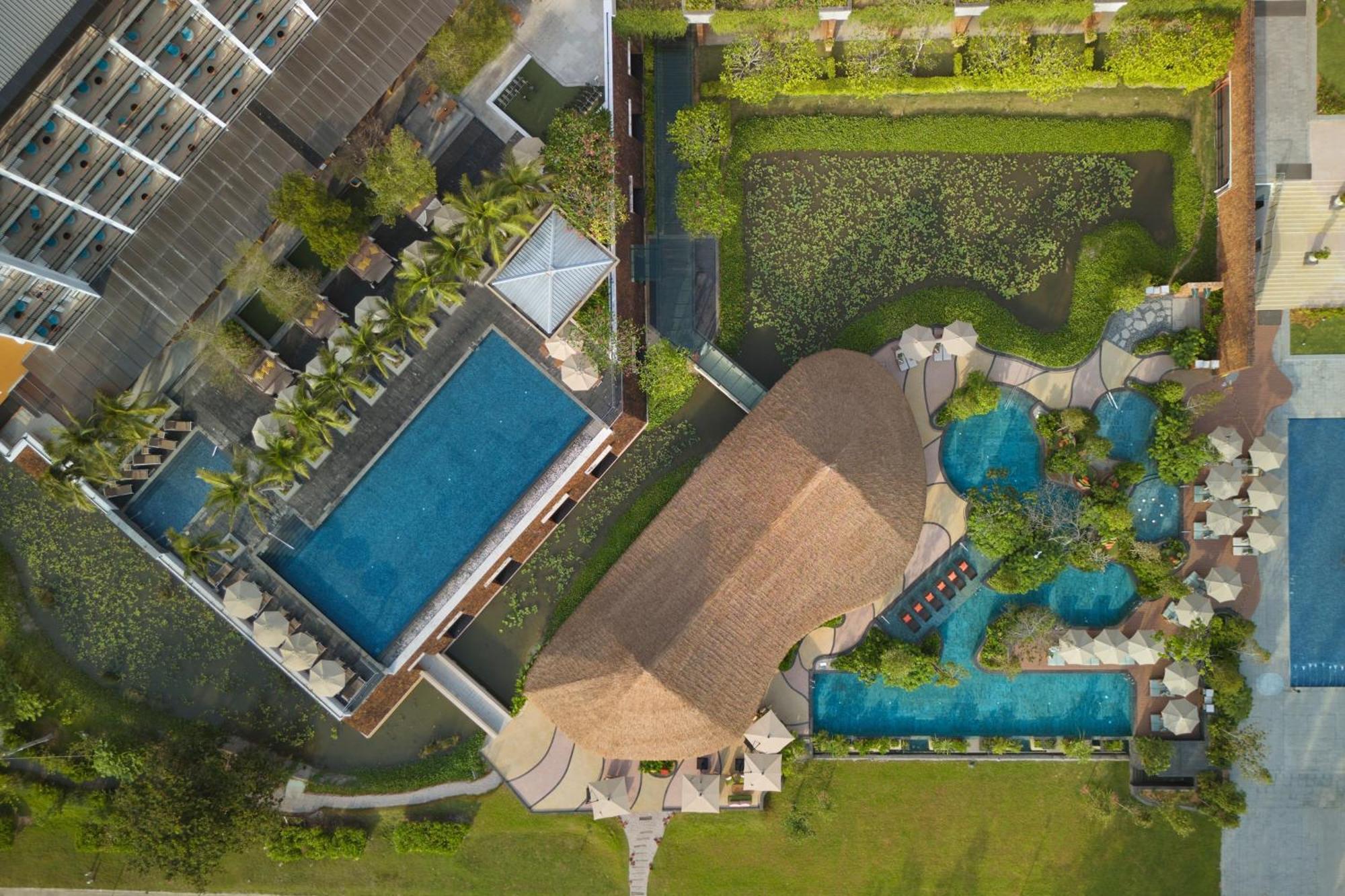 เดอะ เวสทิน เดซารู โคสต์ รีสอร์ต Hotel เดอซารู ภายนอก รูปภาพ Aerial view of the pool and the clubhouse